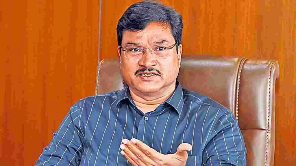పని చేస్తే చేయండి..లేకపోతే వెళ్లిపోండి