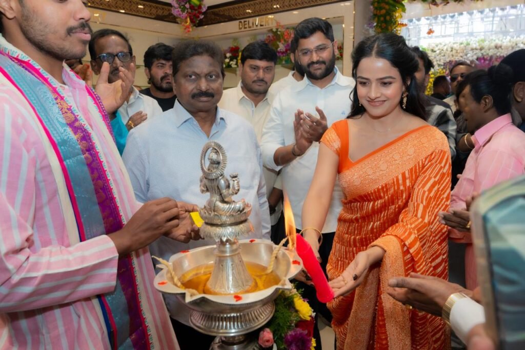 South India Shopping Mall 40వ స్టోర్ ప్రారంభం